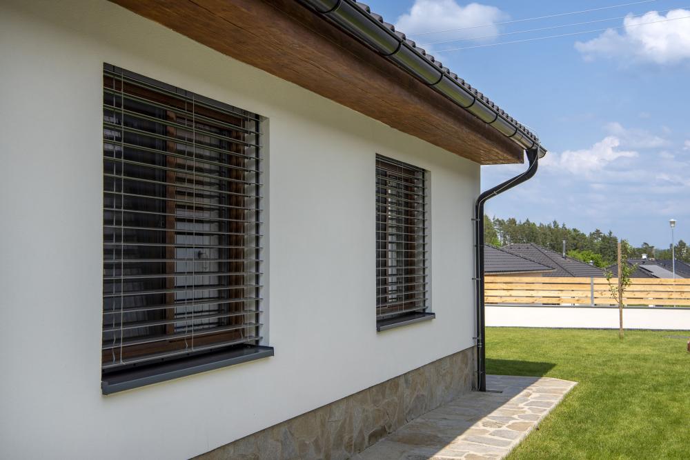 Sokl domu má vliv na životnost fasády